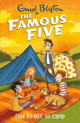 The Famous Five 7: Five Go Off To Camp (Paperback)